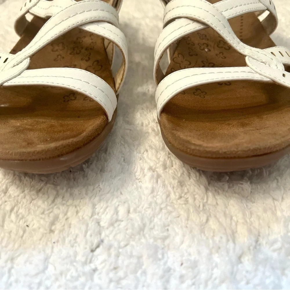 BareTraps Women's Jacey Fisherman Sandal white leather boho grandma comfort 9M